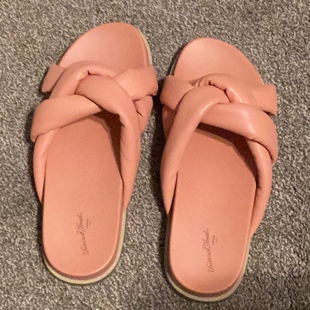 NWOT Universal Thread Size 7 Women's Cosette Padded‎ Slide Sandals